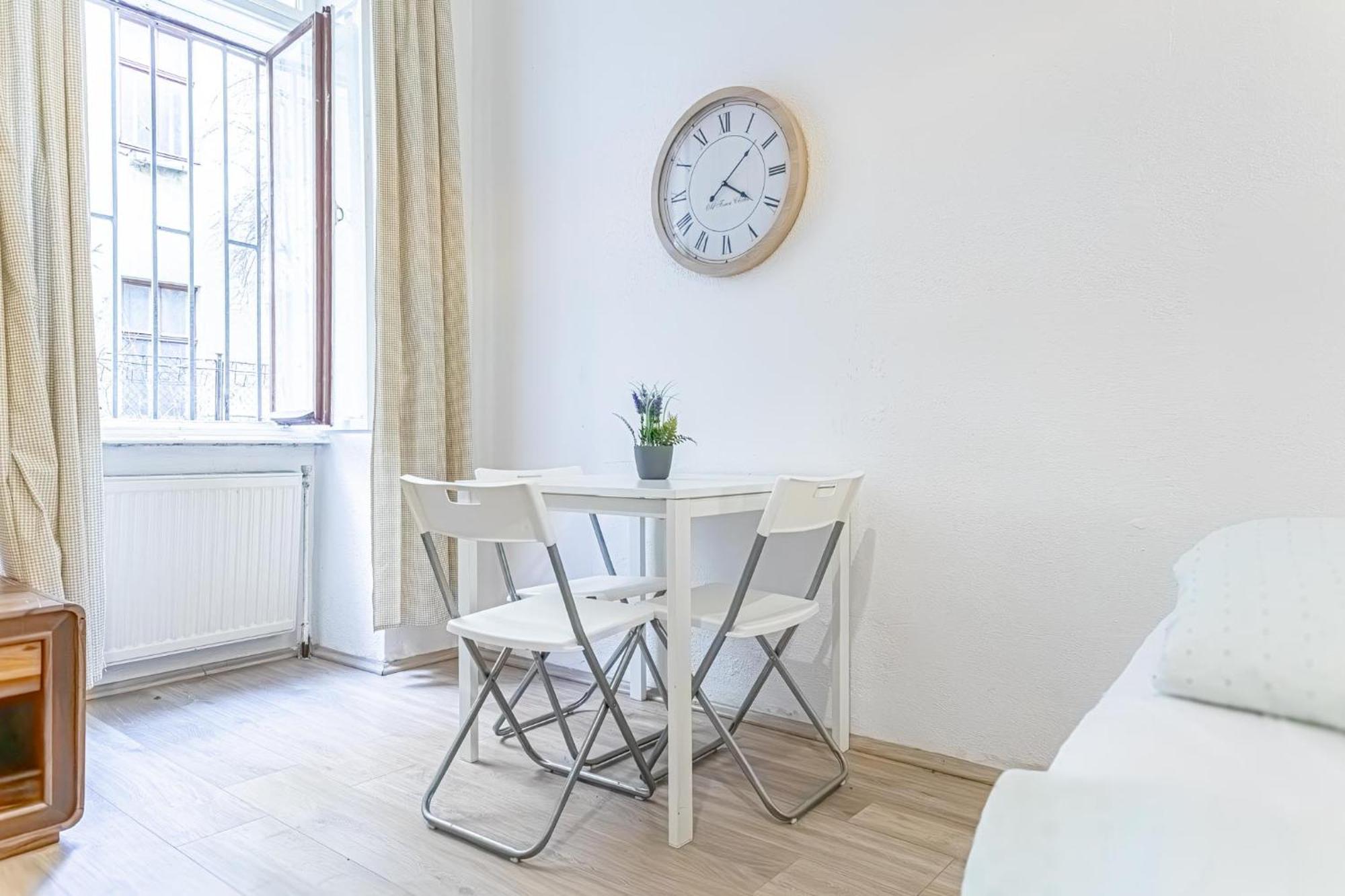 Chic Apartment- Suitable For Longstays Near Matzleinsforferplatz Vienna Exterior photo